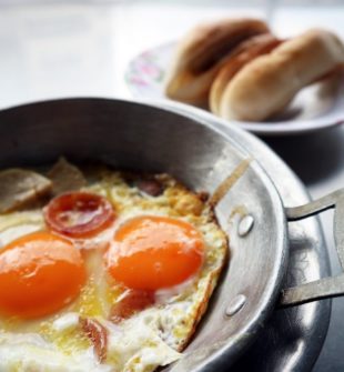 Derfor skal din pande være varm nok inden stegning